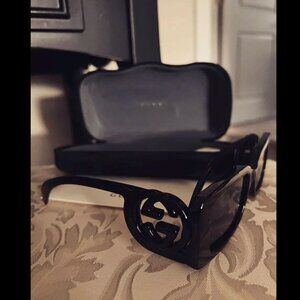 ✅ NEW!!Gucci sunglasses come in Gucci case